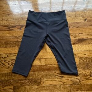 Zyia size 12 exercise capris
